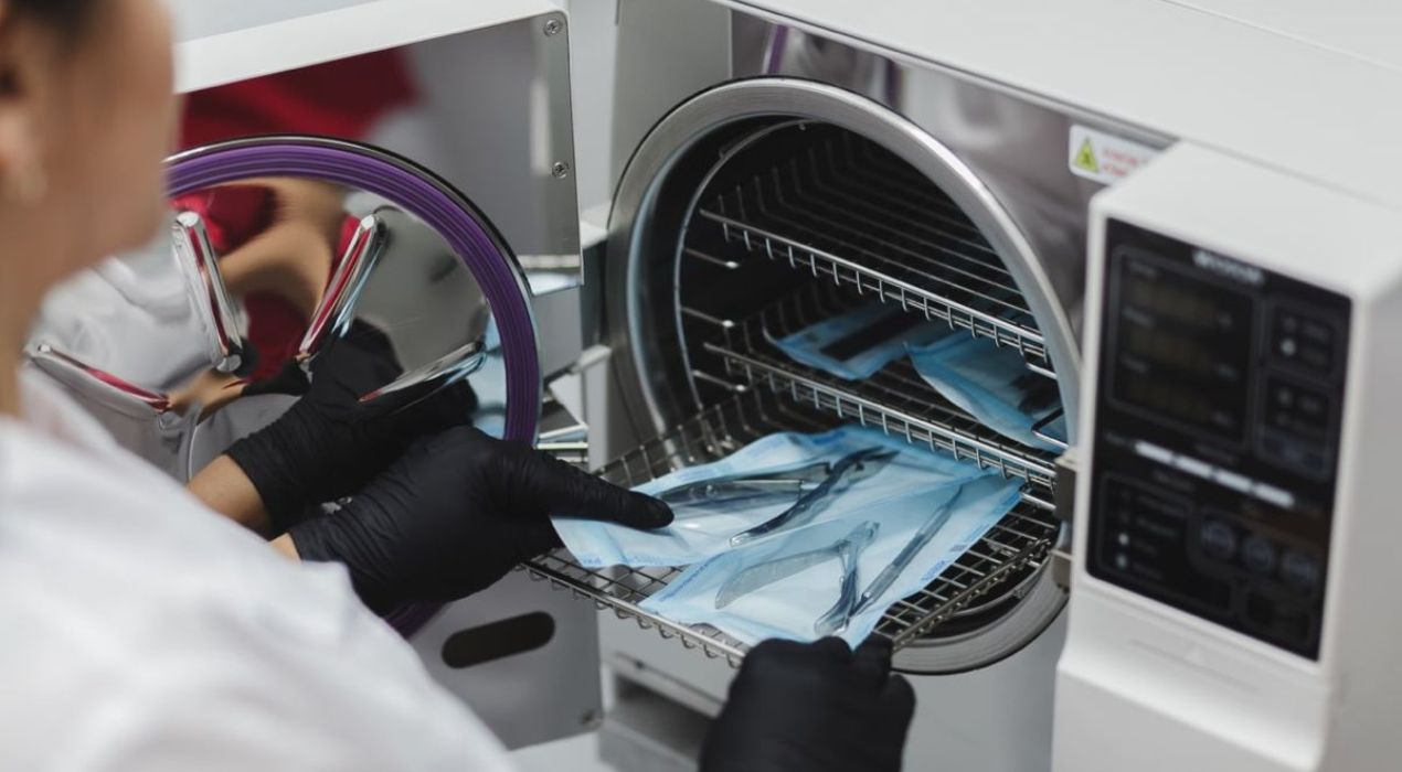 تعقيم المعدات الطبية